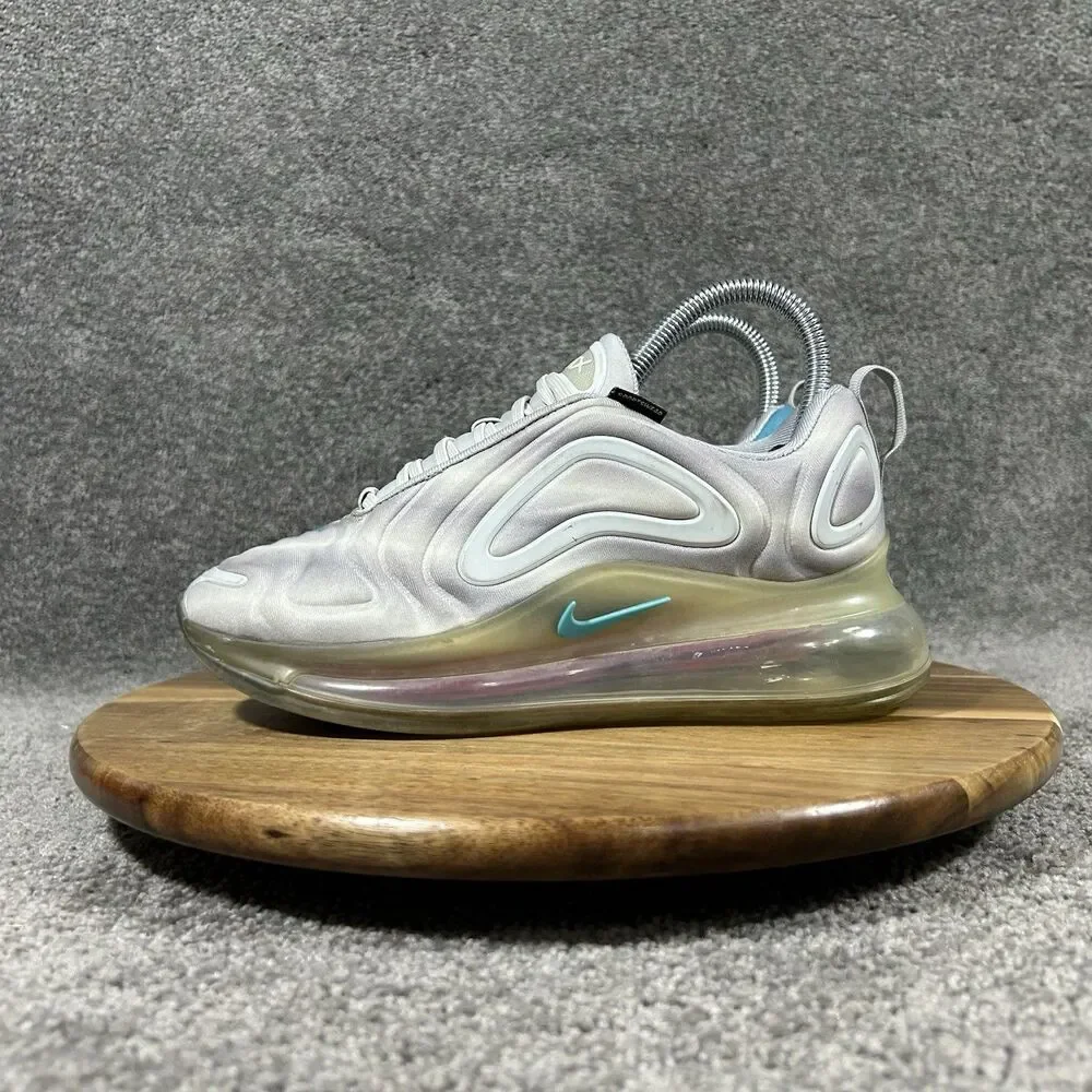 Nike Air Max 720 AQ3196-010 Youth Size 4Y Airbrush Gray Rainbow Athletic Shoes